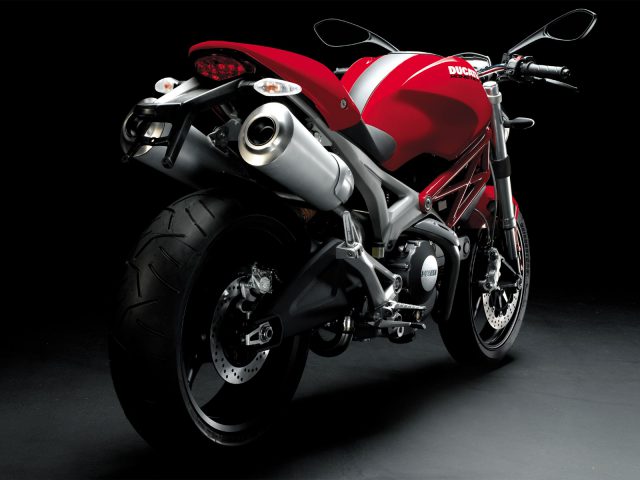 Ducati Monster 696 2008 03