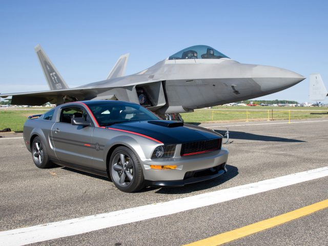 Ford Mustang 44 872