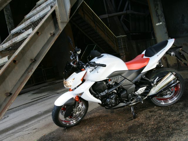 Kawasaki Z1000 2008 15 1920×1200